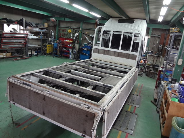 トラック荷台補修_ダイナ(BDG-XZU308)_4.JPG